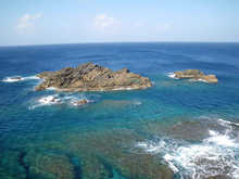 軍艦岩